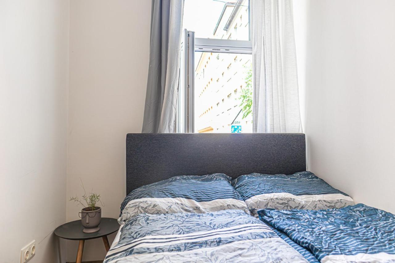 Attractive 1br And 1 Lr Comfortable Design, Great Location * Viena