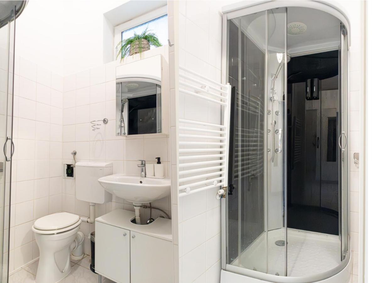 Apartamento Attractive 1br And 1 Lr Comfortable Design, Great Location Viena